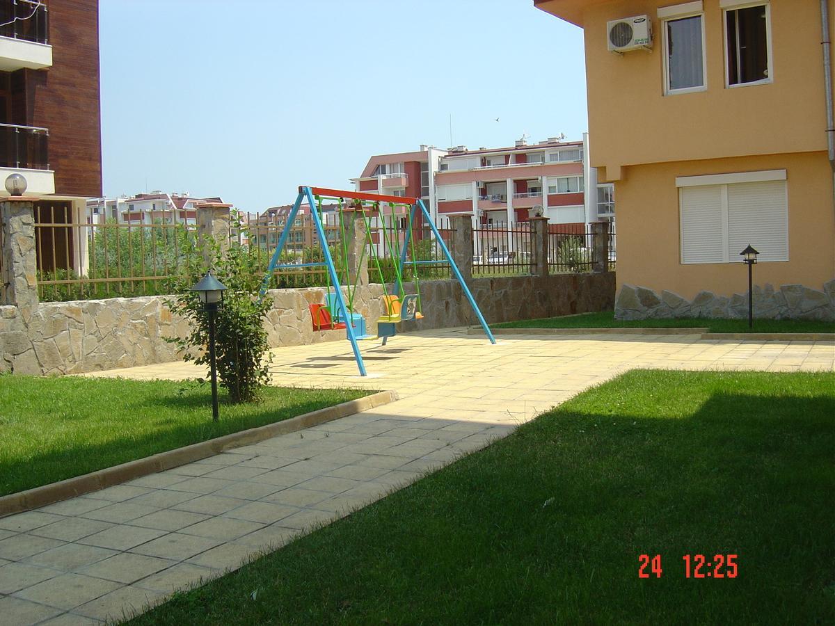 Casa Brava 2 Apartments Sveti Vlas Extérieur photo