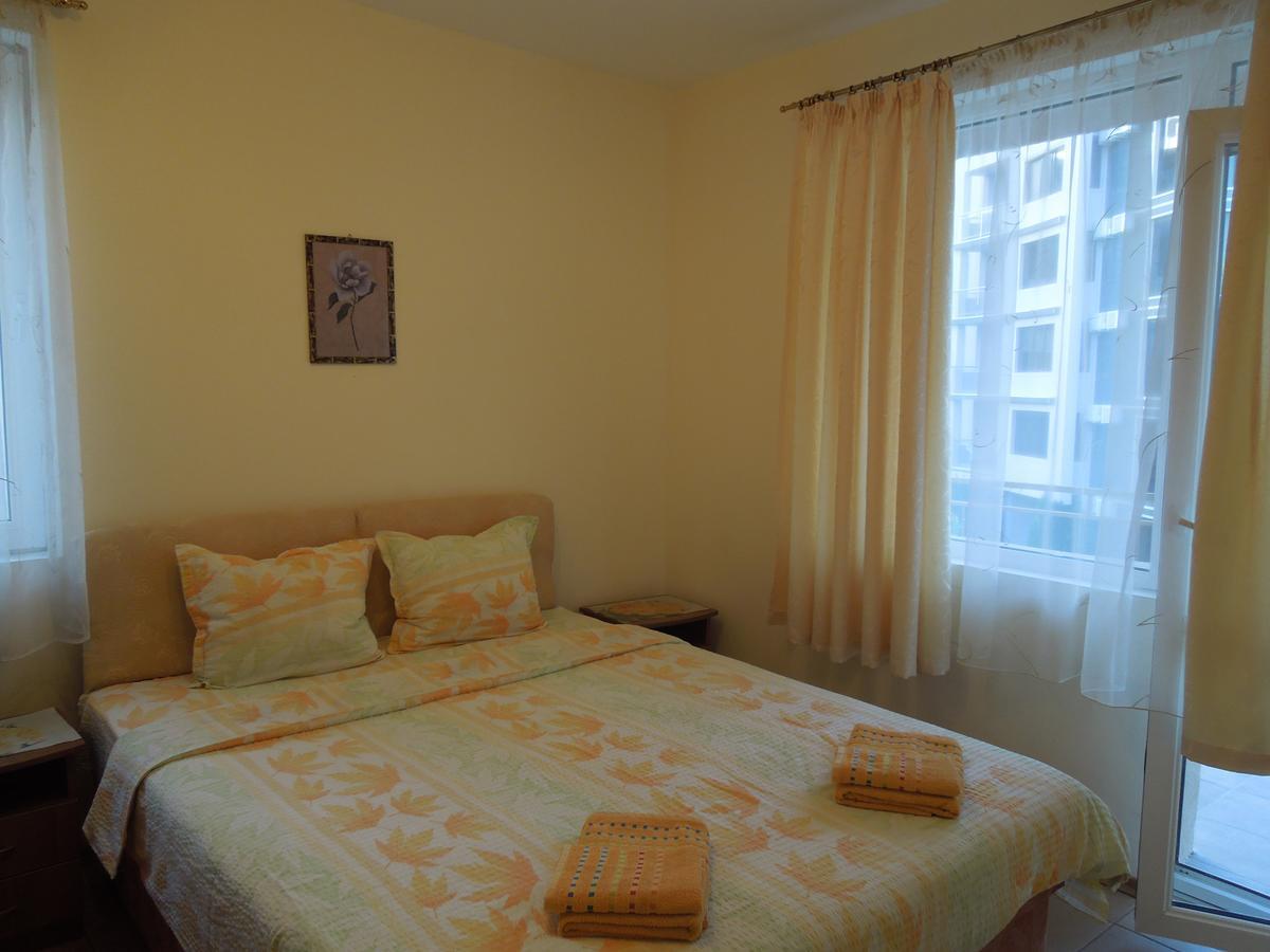 Casa Brava 2 Apartments Sveti Vlas Extérieur photo