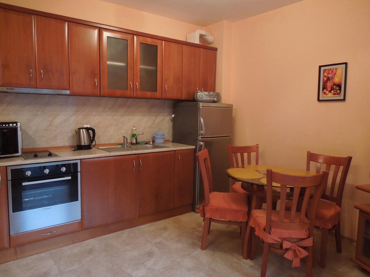 Casa Brava 2 Apartments Sveti Vlas Extérieur photo